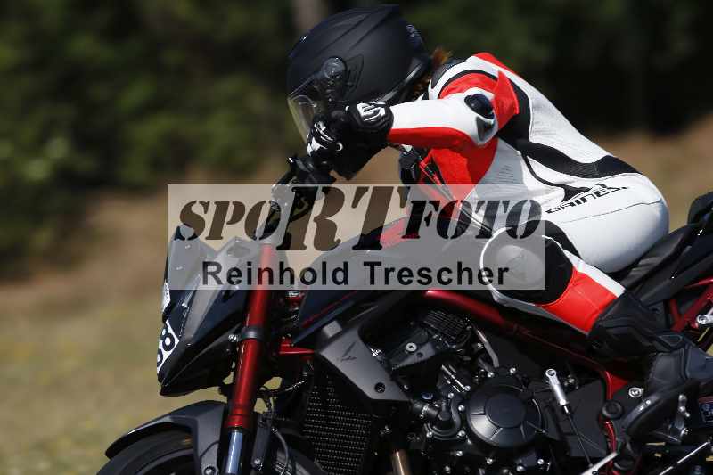 Archiv-2023/28 05.06.2023 Moto Club Anneau du Rhin/blanc-novice/38